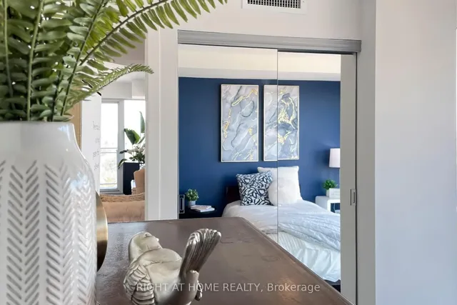 Additional image 13 of 5101 Dundas St Unit 1203