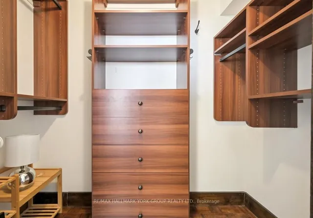 Additional image 27 of 73 Mc Caul St Unit 732