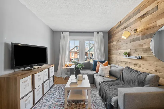 Additional image 7 of 124 Cameron Ave