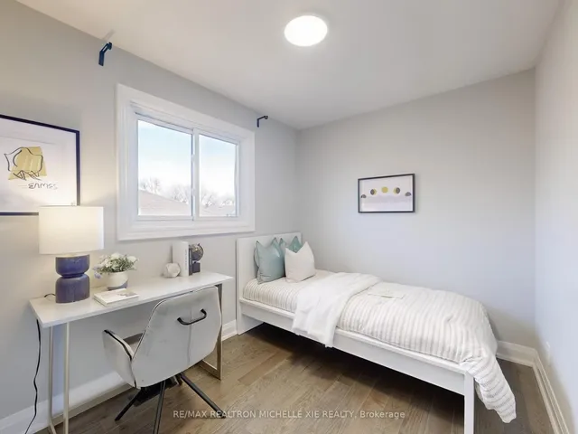 Additional image 24 of 52 Revlis Cres