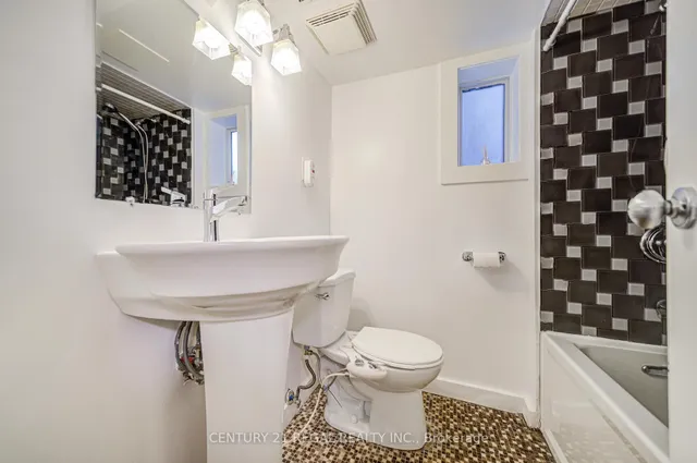 Additional image 22 of 102 Frater Ave