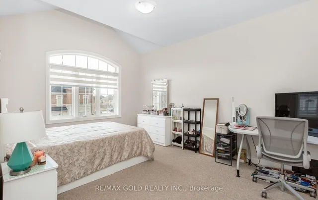 Additional image 33 of 4 Buttonwood Rd