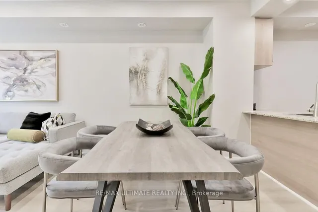 Additional image 6 of 330 Village Green Sq Unit TH 06