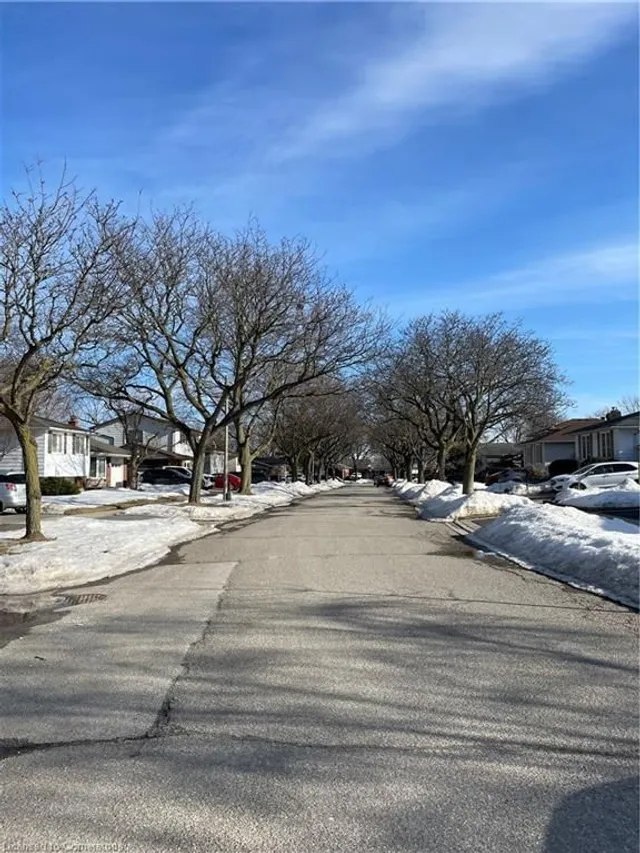 Additional image 45 of 574 Louise Dr