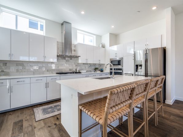 4545 Bowser Ave #205, Dallas, TX 75219