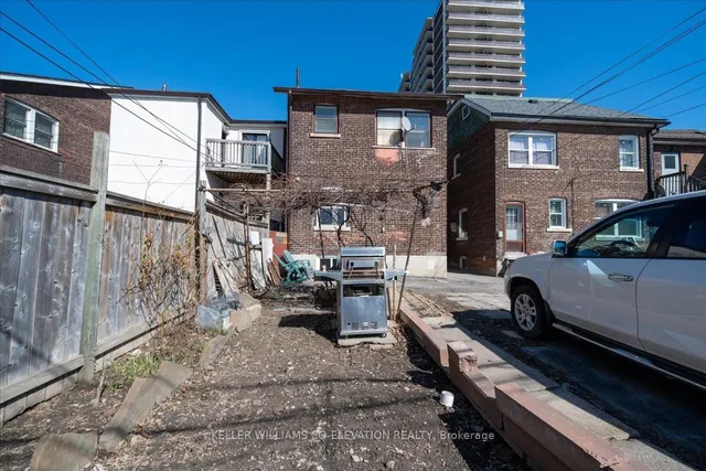 Additional image 19 of 172 Oakwood Ave