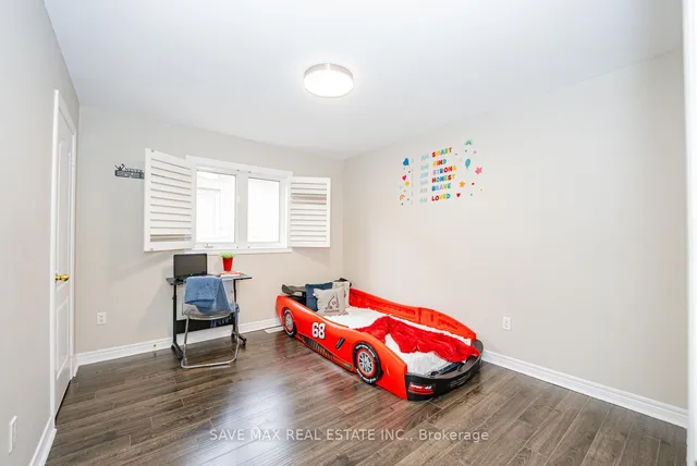 Additional image 26 of 27 Messina Ave