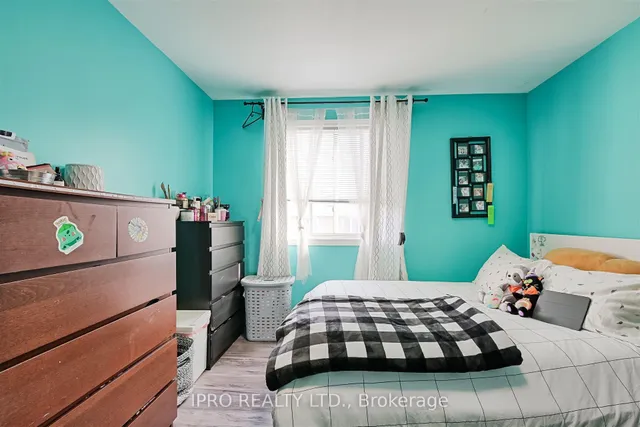 Additional image 18 of 657 Evans Ave