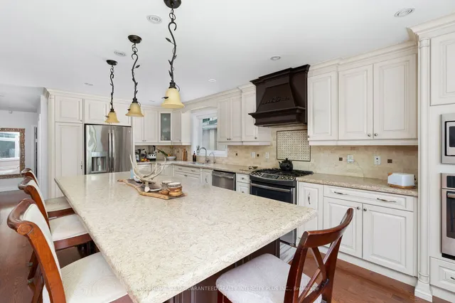 Additional image 18 of 8 Neapolitan Dr