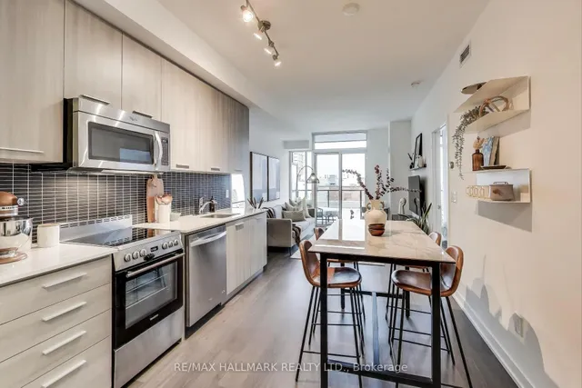 Additional image 6 of 105 George St Unit 1006