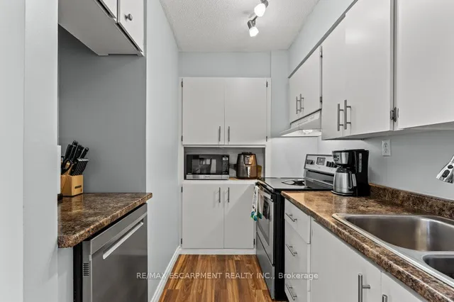 Additional image 21 of 1300 Upper Ottawa St Unit 49