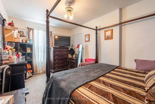 Additional image 22 of 177 Markland St