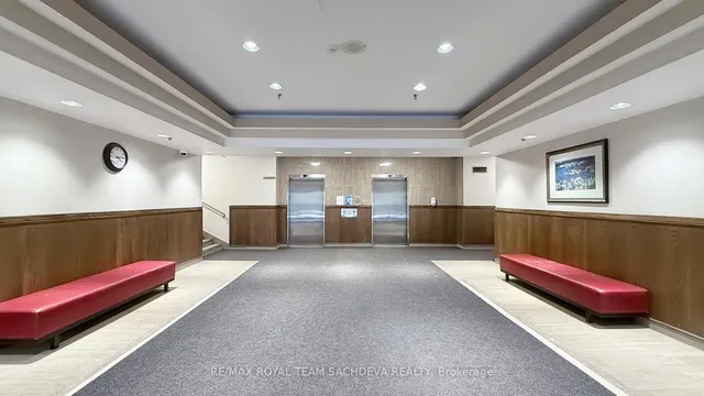 Additional image 3 of 1 Reidmount Ave Unit 903