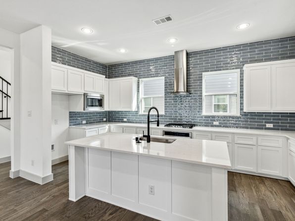 2502 Carmelita St, Dallas, TX 75212