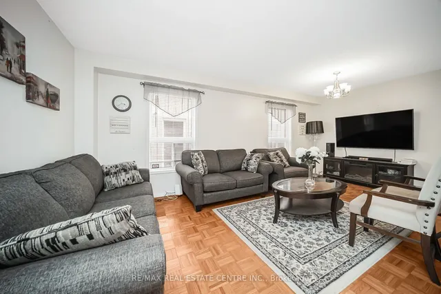 Additional image 6 of 19 Blue Lake Ave