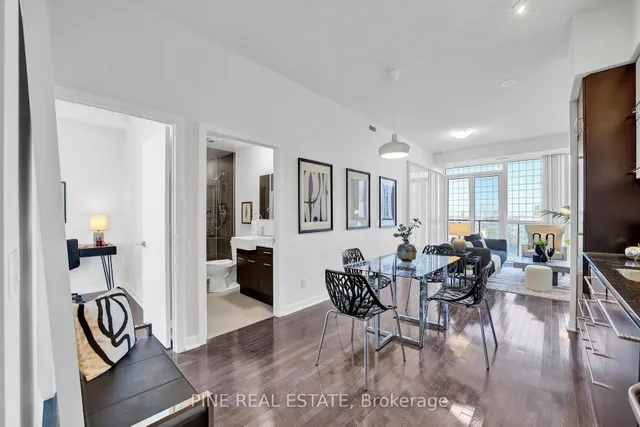 Additional image 7 of 770 Bay St Unit 2602