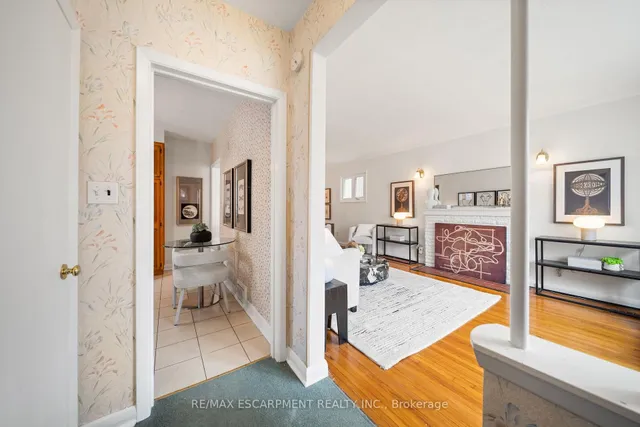 Additional image 17 of 3908 Bloor St