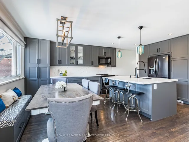 Additional image 7 of 48 Chatsworth Dr