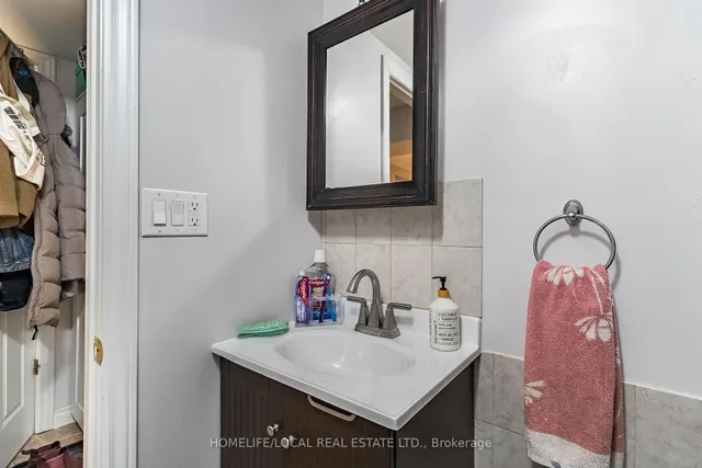 Additional image 34 of 41 Rusholme Dr