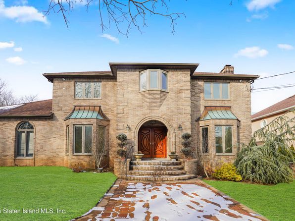 Primary image of 31 Fingal St, Staten Island, NY 10312