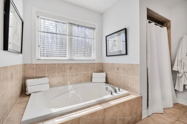 Additional image 39 of 14 Larande Crt