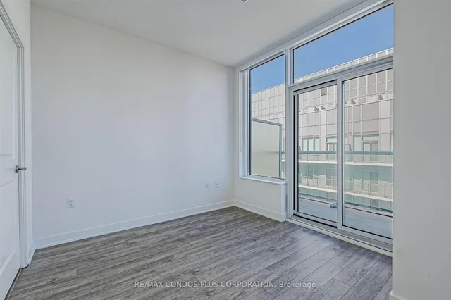 Additional image 8 of 195 Redpath Ave Unit Ph03