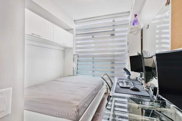 Additional image 19 of 525 Wilson Ave Unit 1011