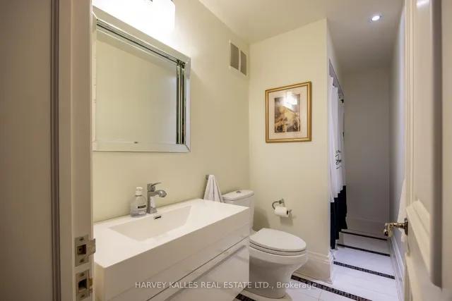 Additional image 40 of 50 Lawrence Cres