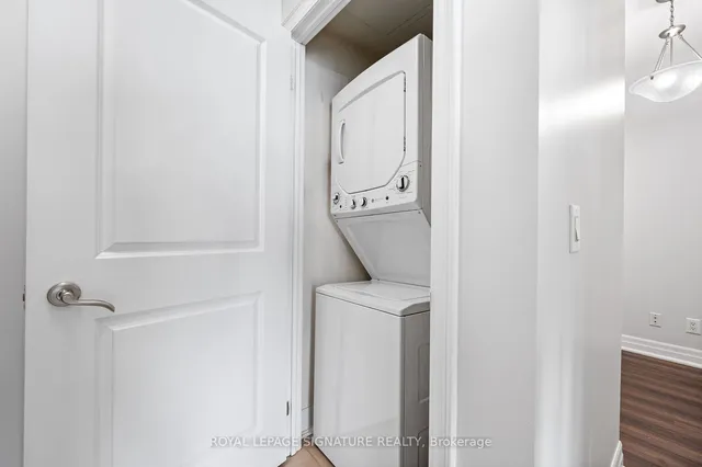 Additional image 16 of 100 John St Unit 1401