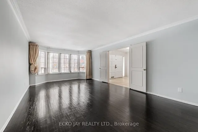 Additional image 5 of 11 Tofino Cres