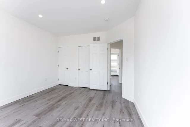 Additional image 15 of 102 Guestville Ave