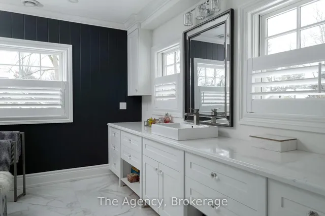 Additional image 27 of 347 EAST HART Cres