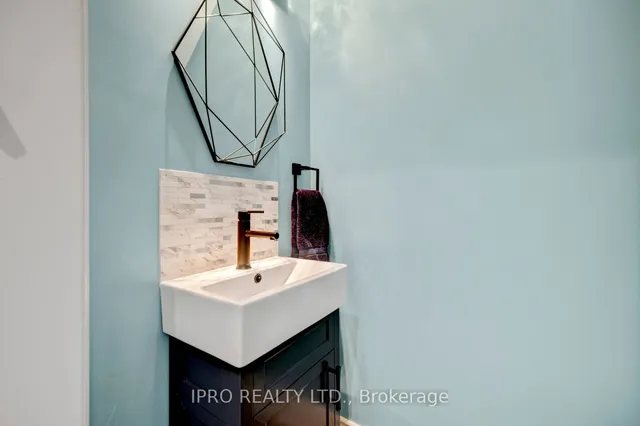 Additional image 23 of 985 Limeridge Rd Unit 3