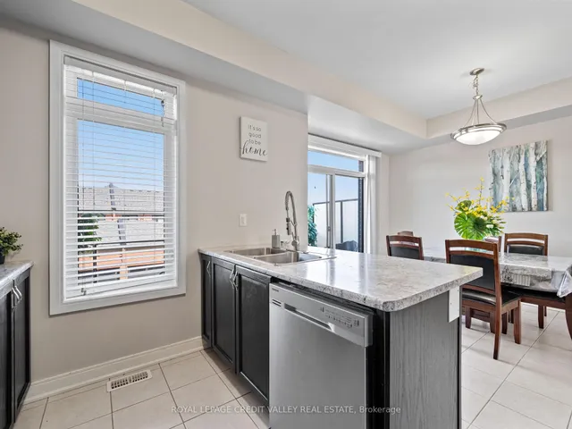 Additional image 13 of 425 Veterans Dr