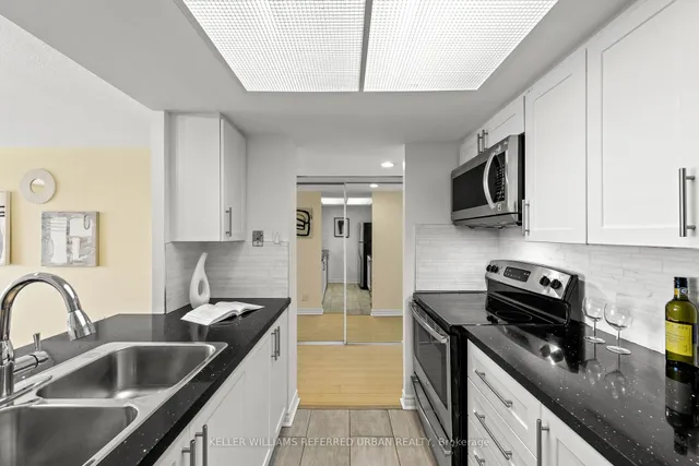 Additional image 6 of 725 King St Unit 703