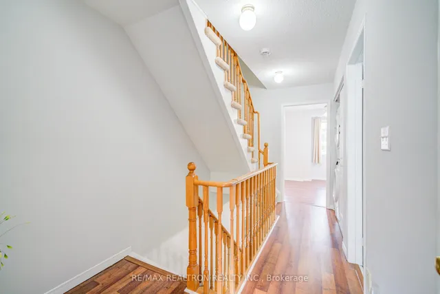Additional image 32 of 28 Rosebank Dr Unit 507