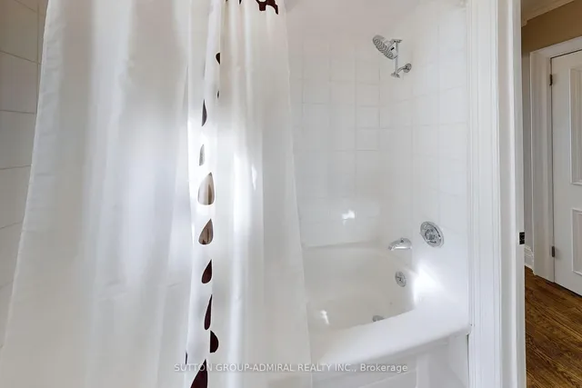 Additional image 29 of 426 Wellesley St