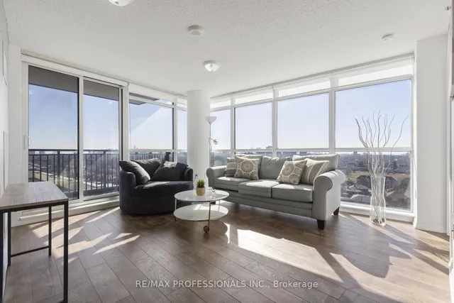 Additional image 5 of 800 Lawrence Ave Unit 1014