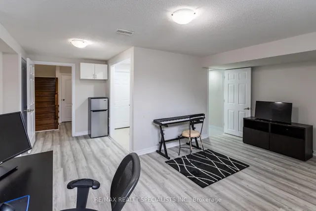 Additional image 9 of 1245 Ruddy Cres
