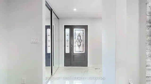 Additional image 12 of 38 Ponymill Dr