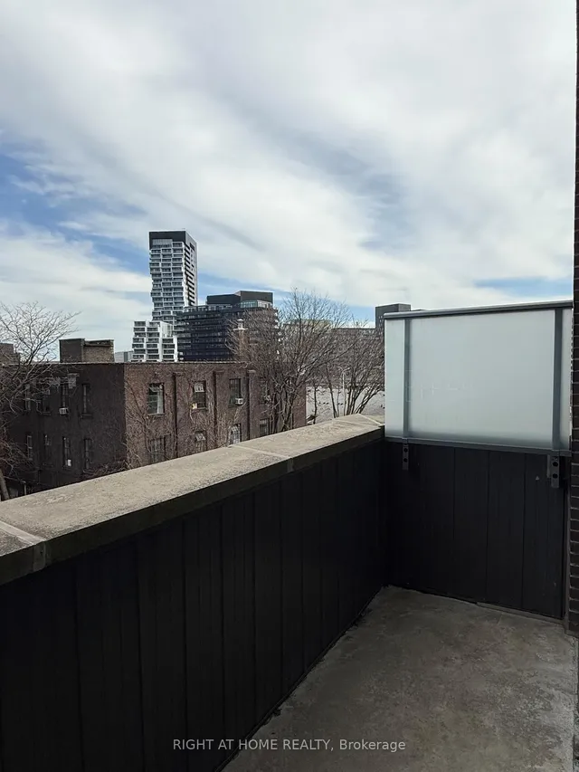 Additional image 22 of 549 King St Unit 402