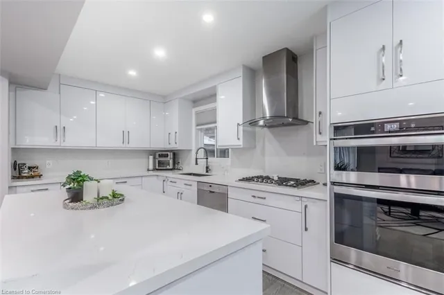 Additional image 9 of 179 Highbury Dr