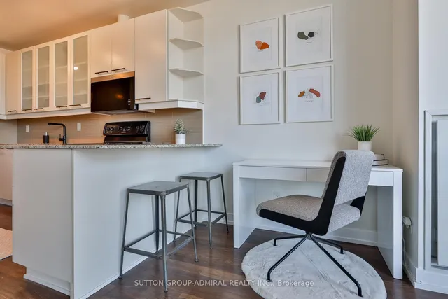 Additional image 5 of 66 Portland St Unit 807