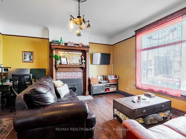 Additional image 23 of 867 Bathurst St