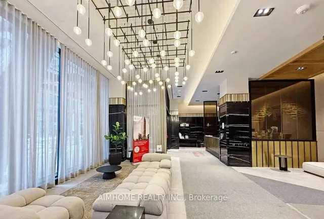 Additional image 3 of 108 Peter St Unit 817