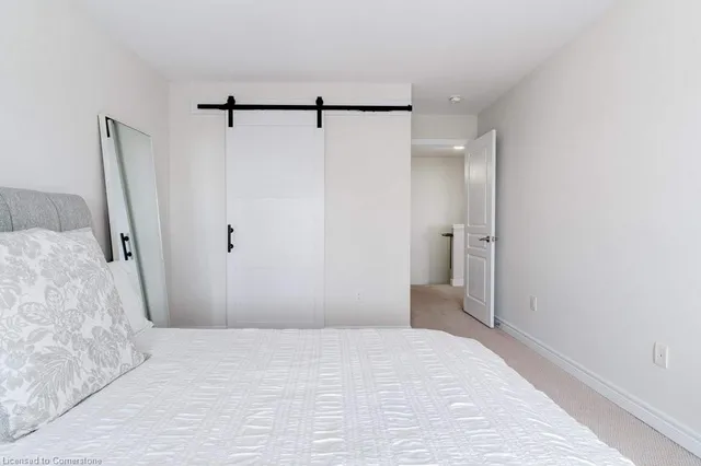 Additional image 30 of 215 Dundas St Unit 25