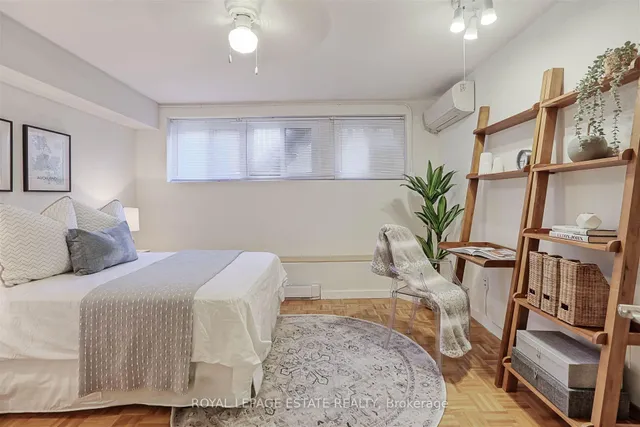 Additional image 19 of 1209 Queen St Unit 28