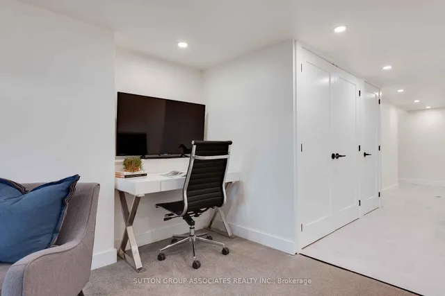 Additional image 7 of 452 Lauder Ave