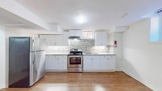 Additional image 31 of 37 Arkwright Dr