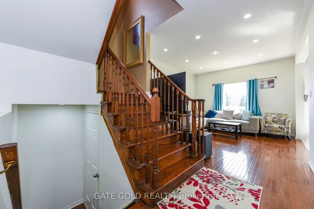 Additional image 11 of 30 Flurry Circ